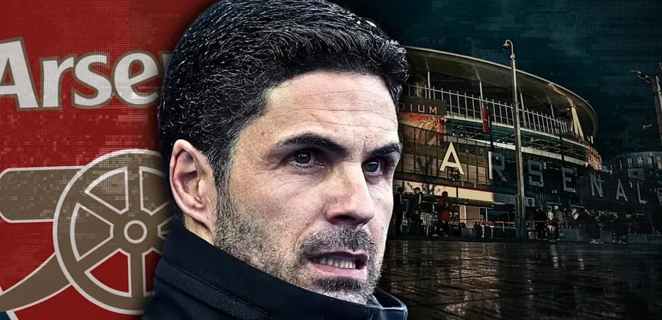 Entraîneur d'Arsenal devant le stade d'Arsenal