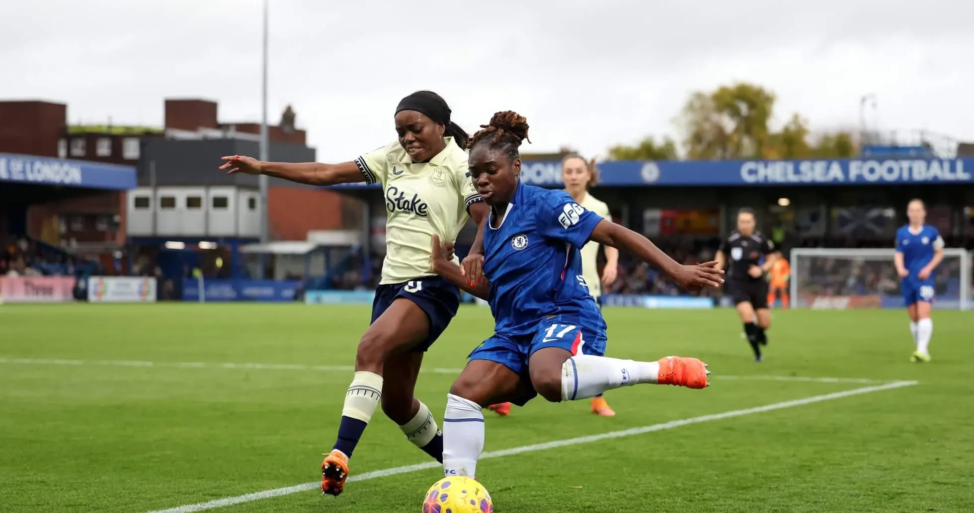 Deux joueuses en action lors d'un match