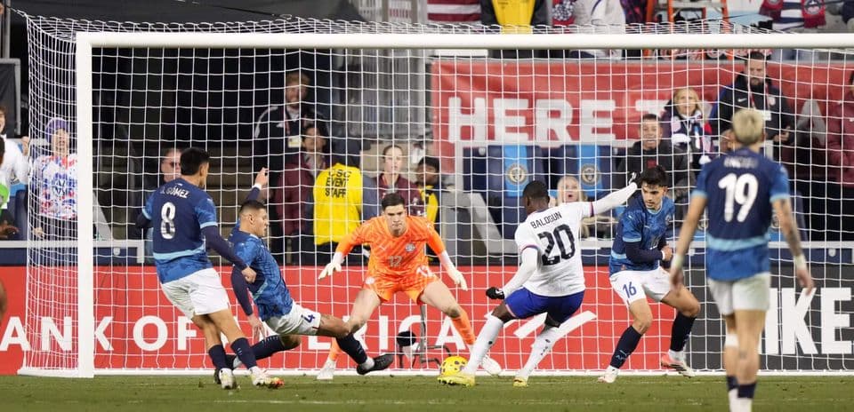 Action de jeu entre les États-Unis et le Paraguay