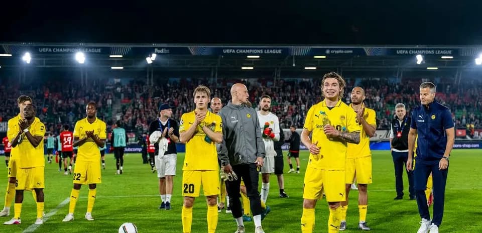 Joueurs de Bodo/Glimt applaudissant après le match