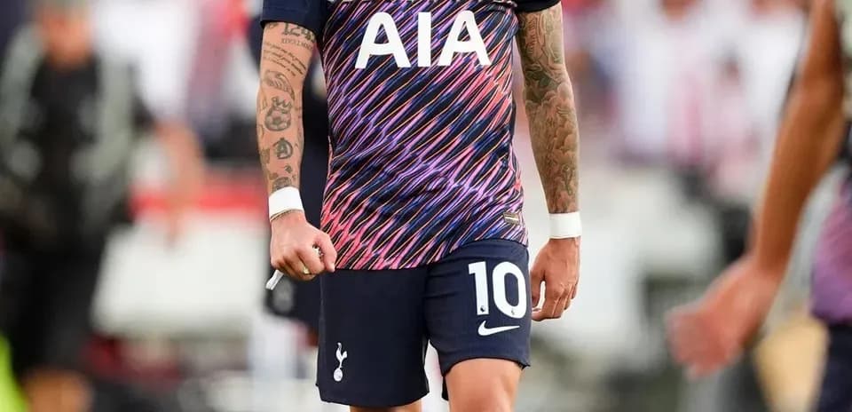 Joueur de Tottenham sur le terrain pendant un match