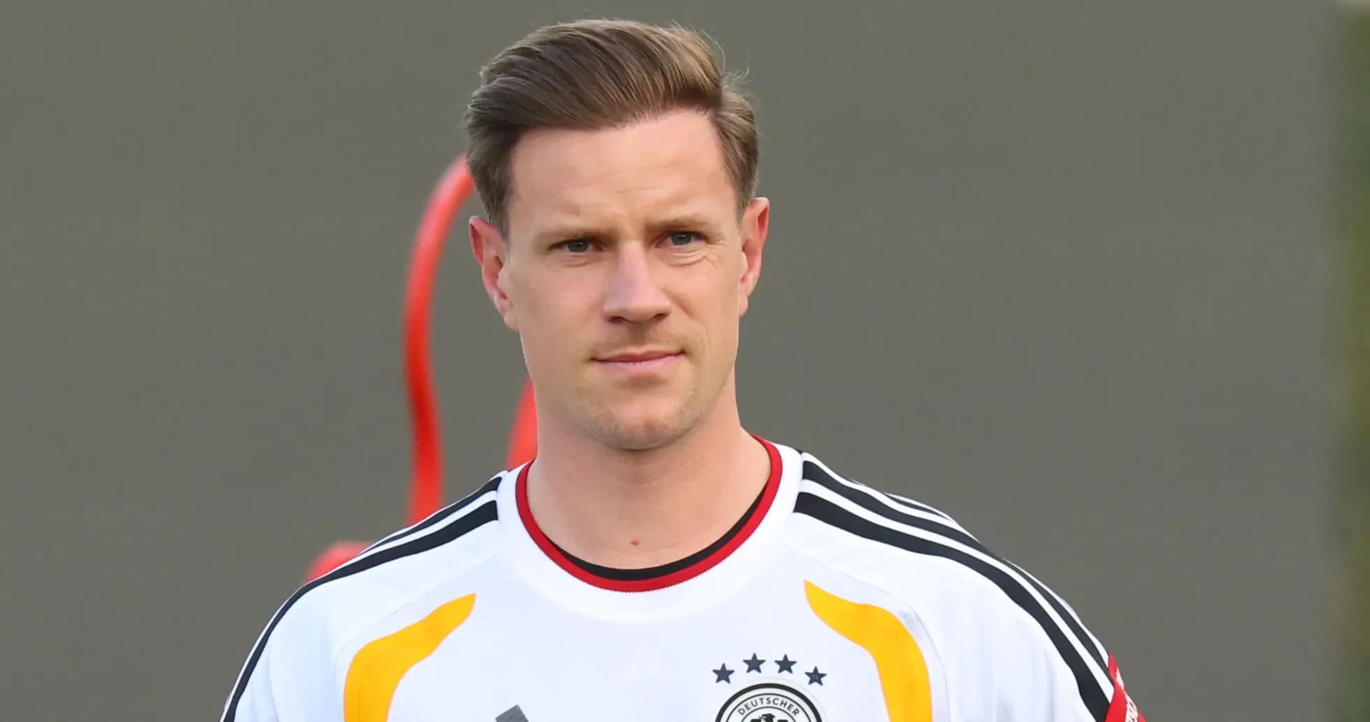 Joueur en maillot de l'équipe nationale allemande