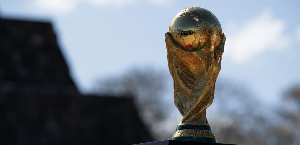 Trophée de la Coupe du Monde sur socle