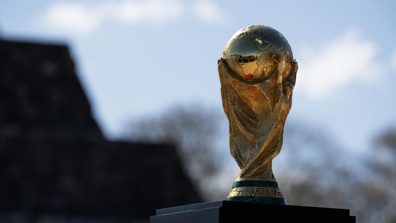Trophée de la Coupe du Monde sur socle