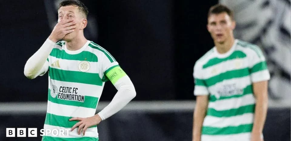 Joueurs de Celtic FC visiblement déçus après un match