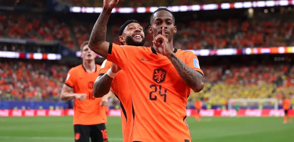 Joueurs néerlandais célébrant un but lors du match