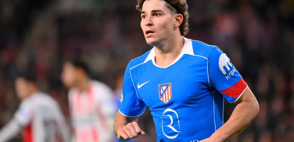 Joueur d'Atlético Madrid en action sur le terrain