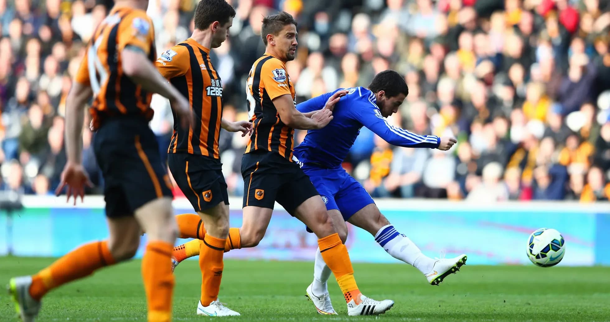Joueurs en action lors du match Chelsea-Hull City