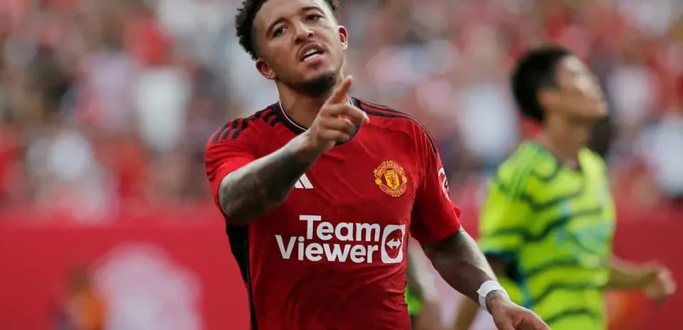 Joueur de Manchester United célébrant un but