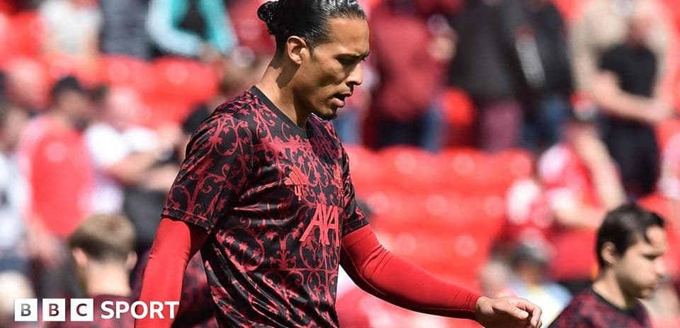 Joueur se préparant avant le match à Anfield