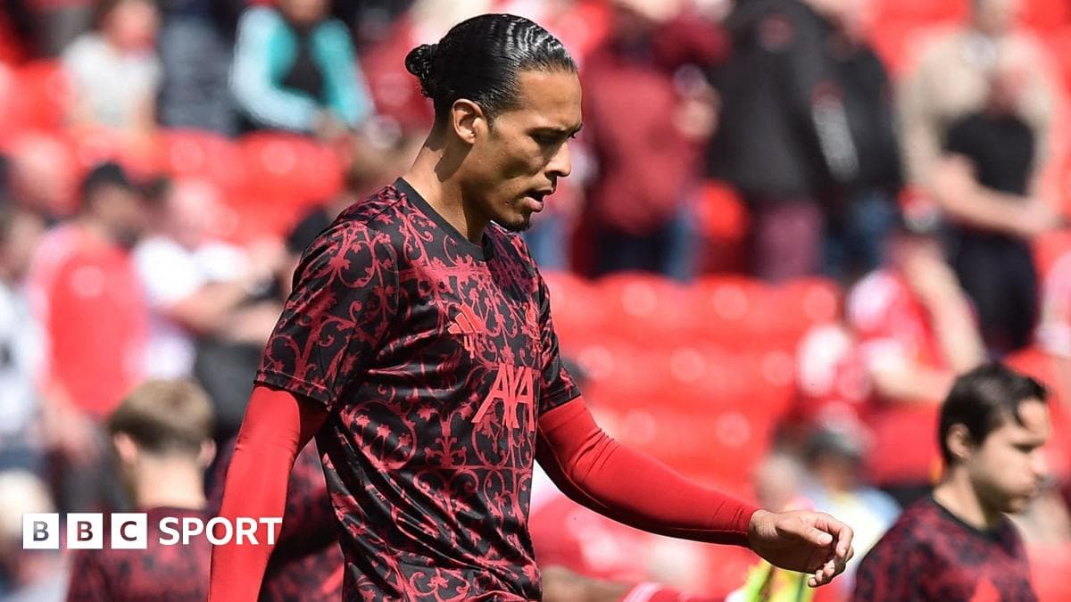 Joueur se préparant avant le match à Anfield