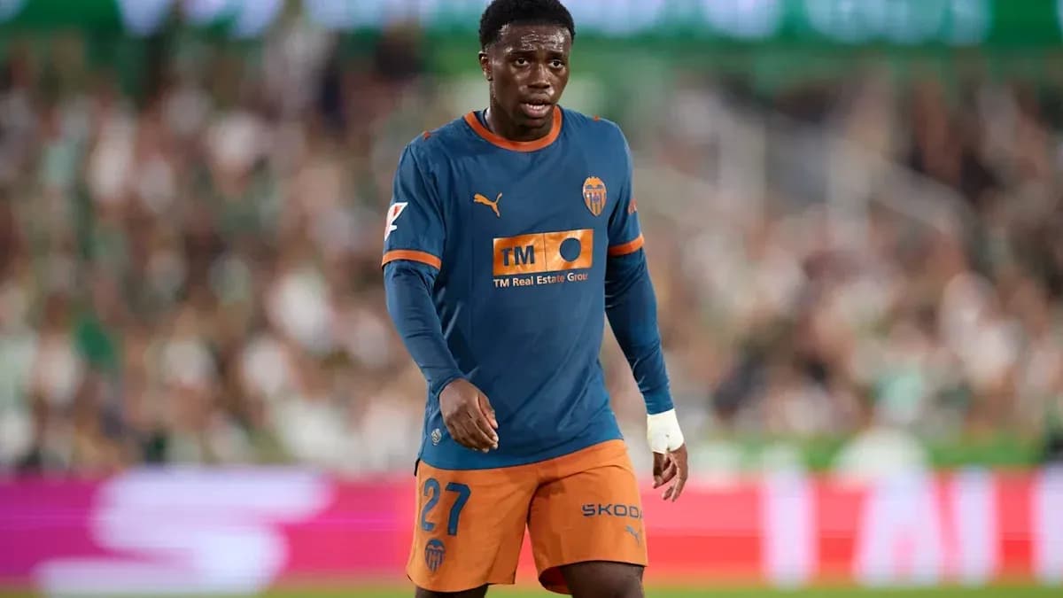 Joueur de Valence en action sur le terrain