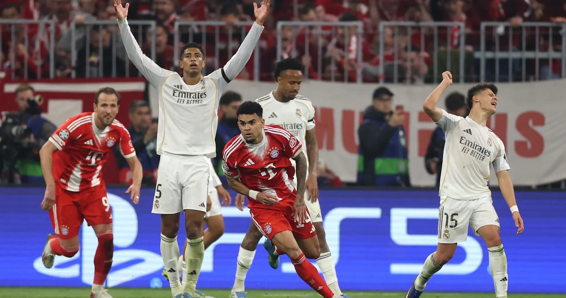 Joueurs de Bayern et Real Madrid en action