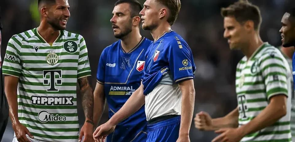 Joueurs de Ferencvarosi TC et Vojvodina en compétition