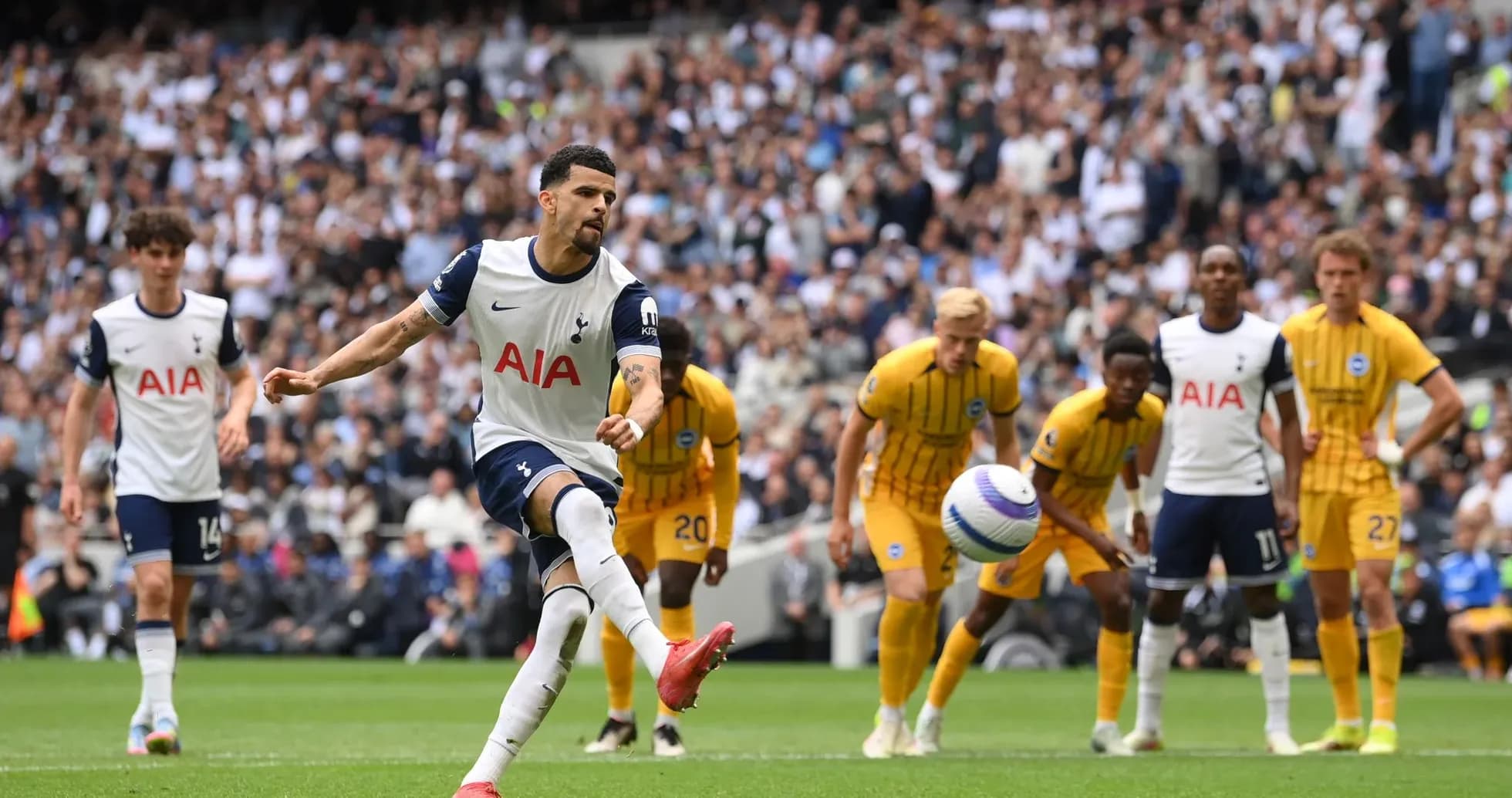 Tir de pénalité pendant le match Tottenham-Brighton