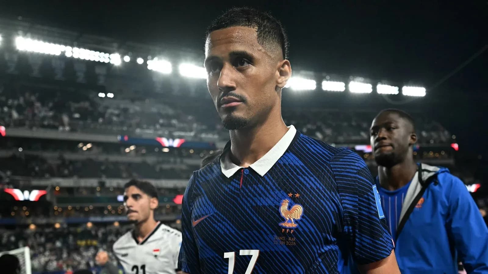 Joueur de l'équipe de France entrant sur le terrain