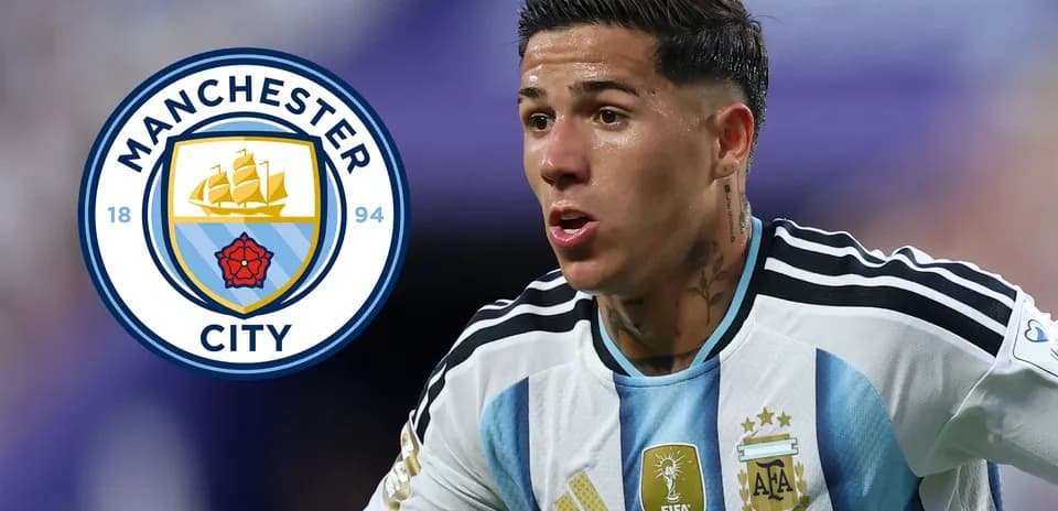 Joueur argentin en maillot de Manchester City