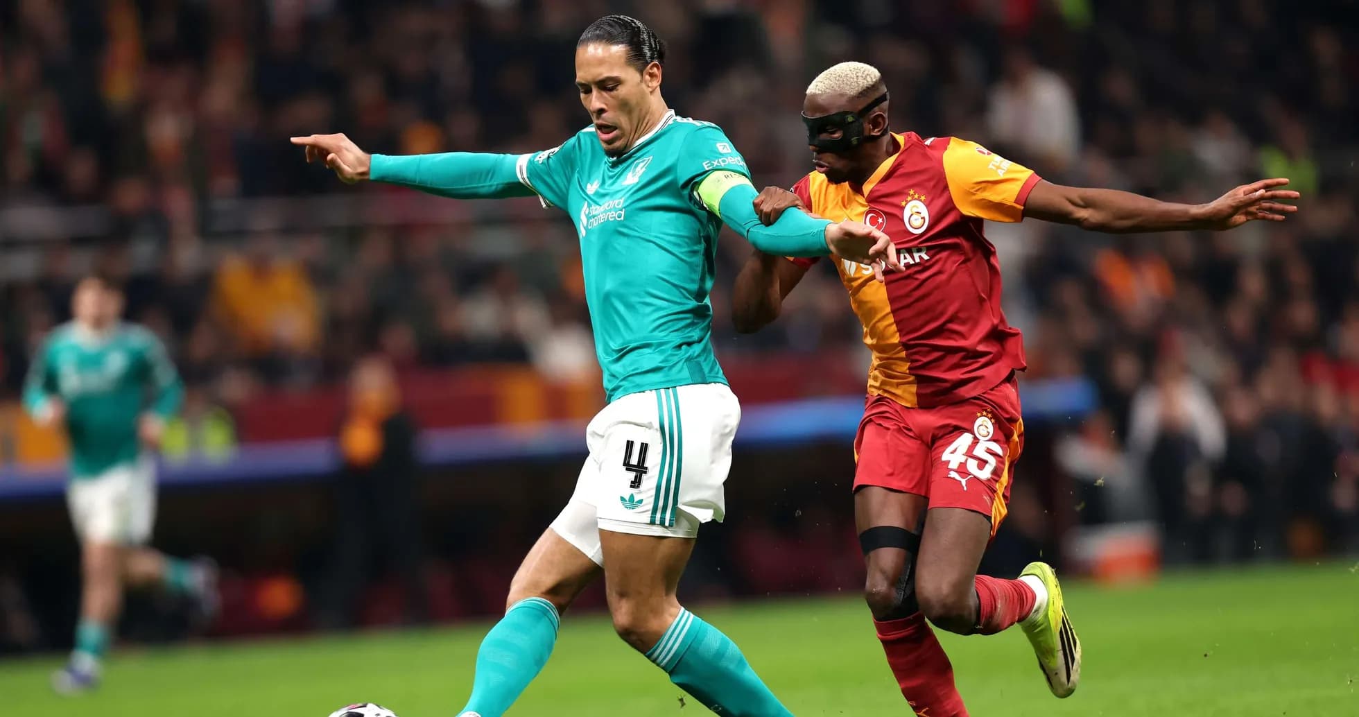 Joueurs de Liverpool et Galatasaray en duel