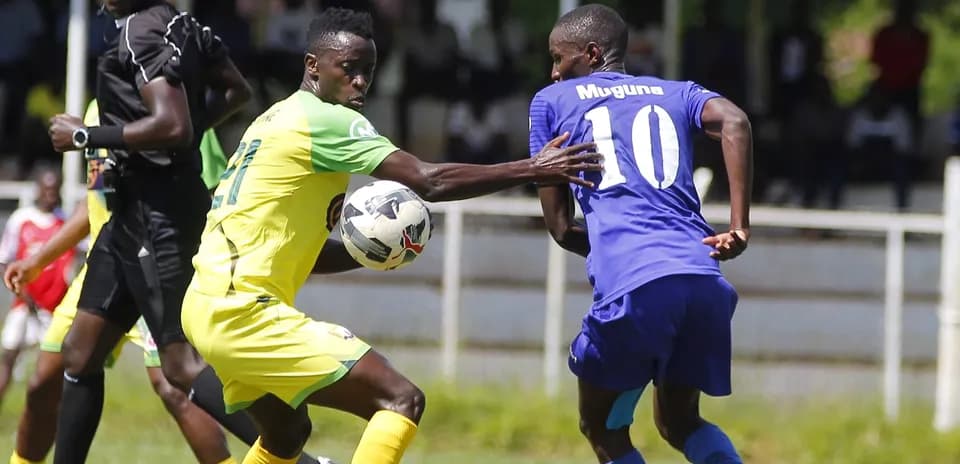 Joueurs de Police et Homeboyz en action