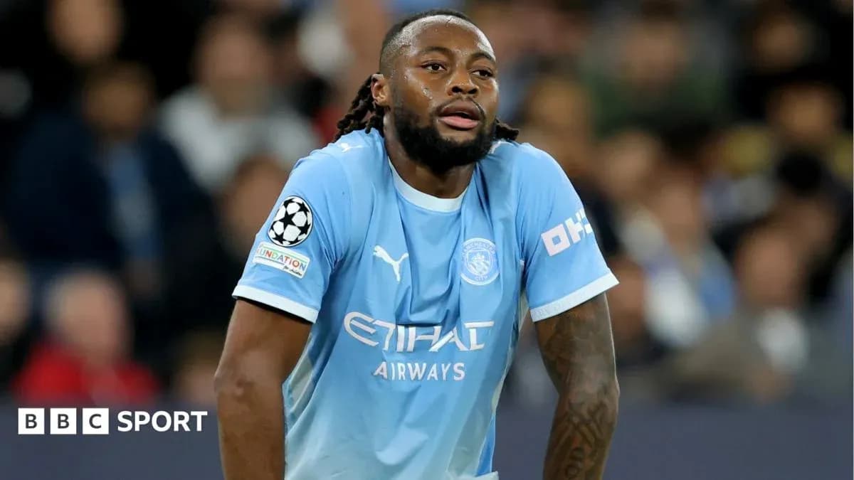 Joueur de Manchester City en action sur le terrain