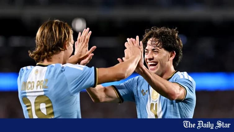 Joueurs célébrant un but lors d'un match