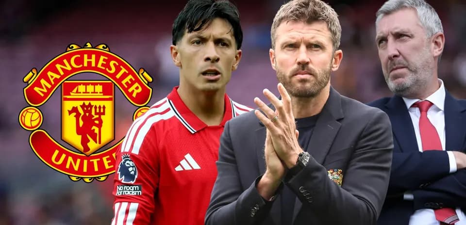 Trois personnes liées à Manchester United en arrière-plan