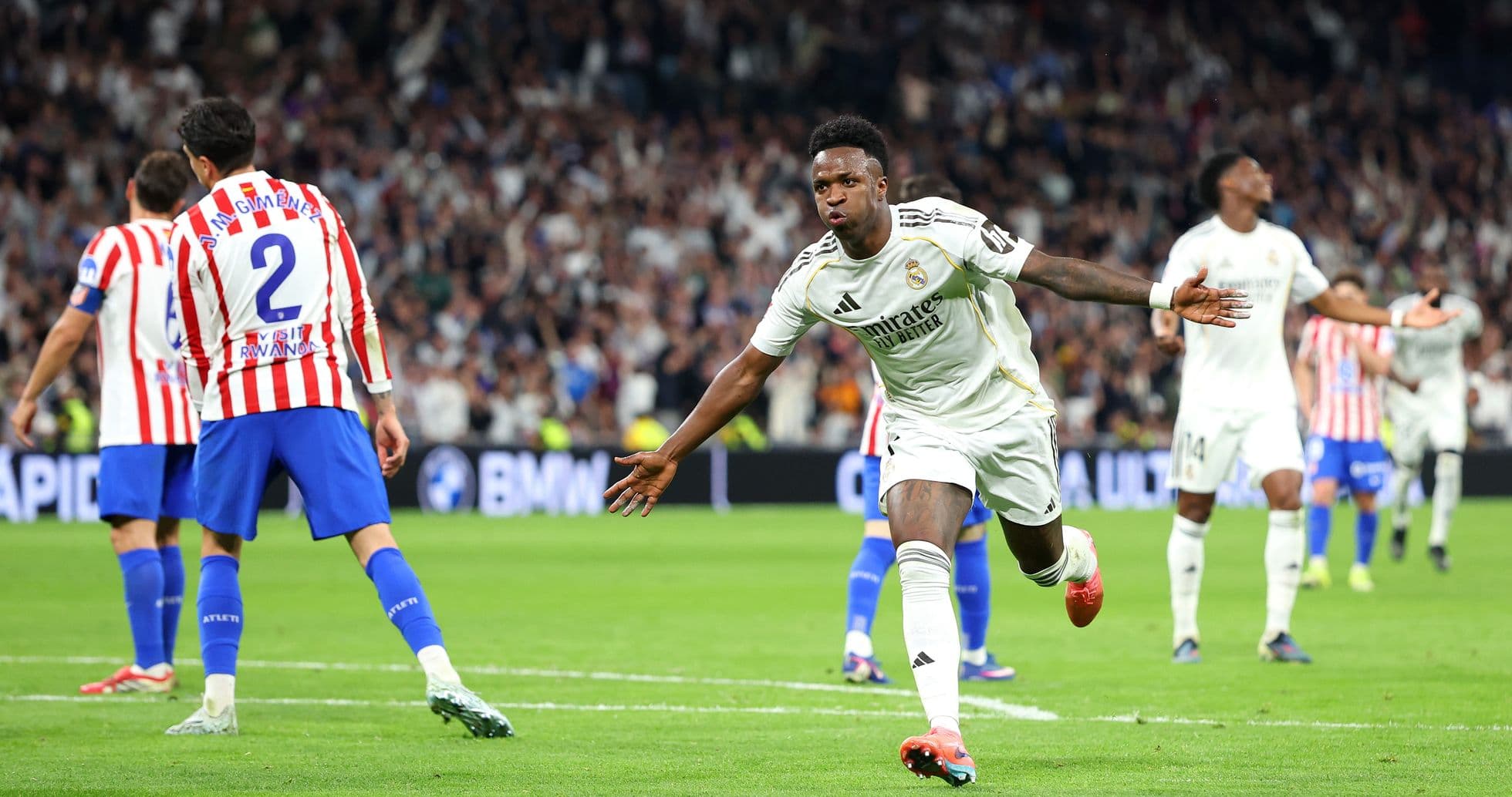Vinícius Júnior célébrant un but contre l'Atlético