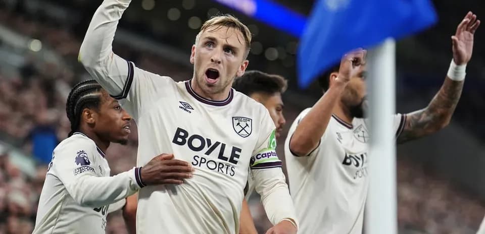 Joueurs de West Ham célébrant un but