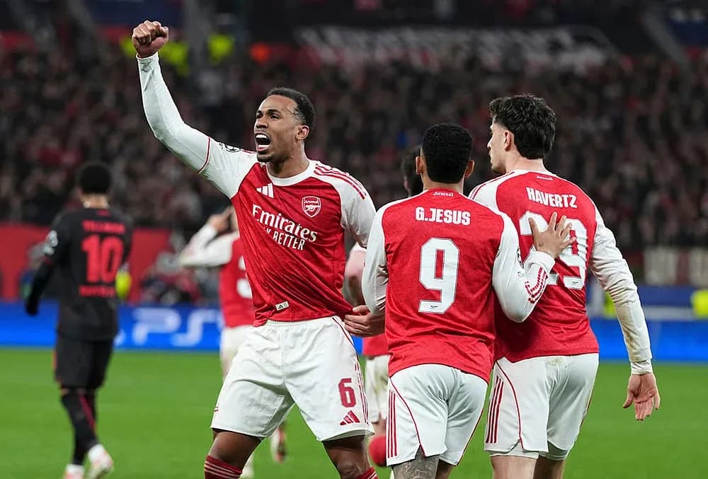 Joueurs d'Arsenal célébrant un but