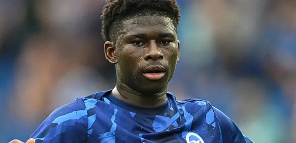 Joueur de Brighton en action sur le terrain