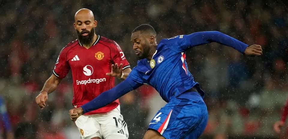 Deux joueurs en action pendant le match