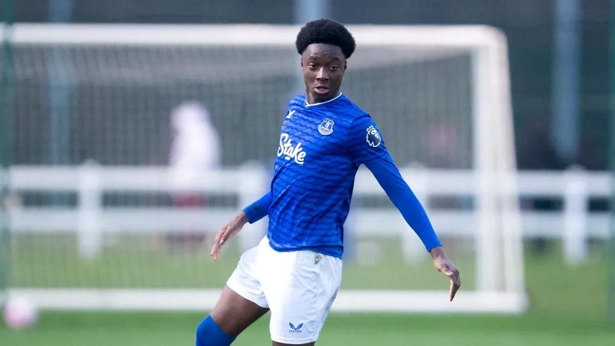 Joueur d'Everton en action sur le terrain