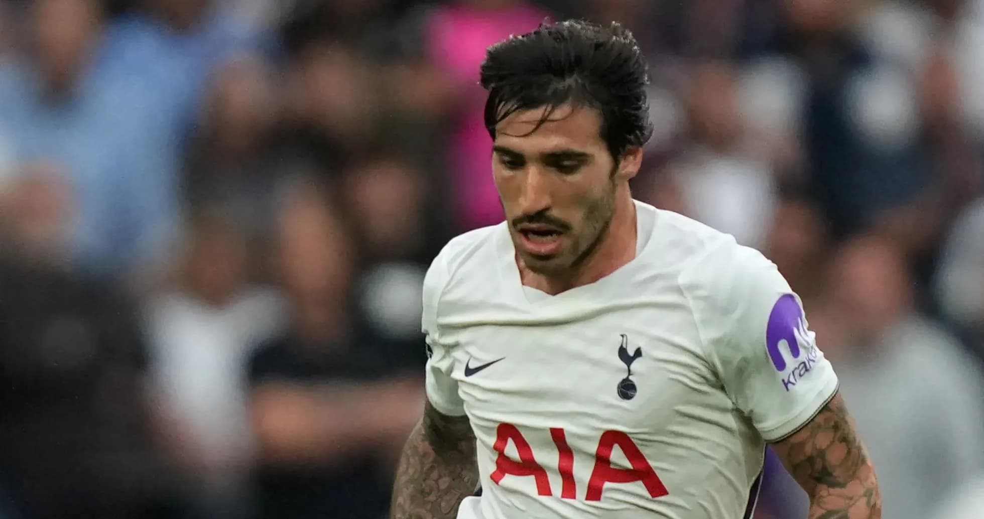 Joueur de Tottenham en action sur le terrain