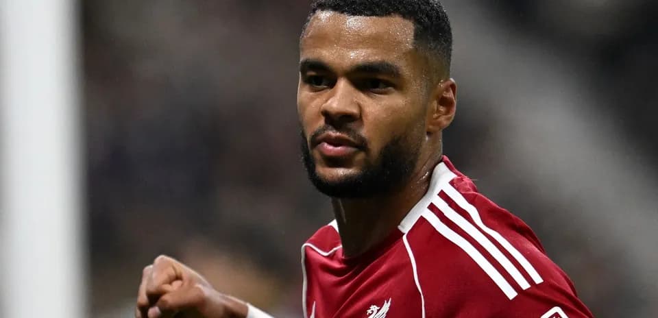 Joueur de Liverpool célébrant un but