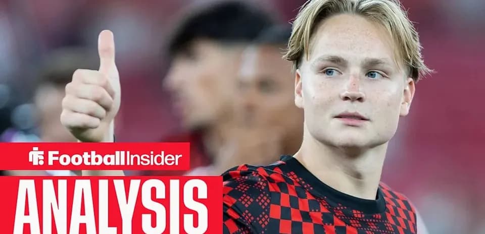 Joueur faisant un signe de pouce levé après un match