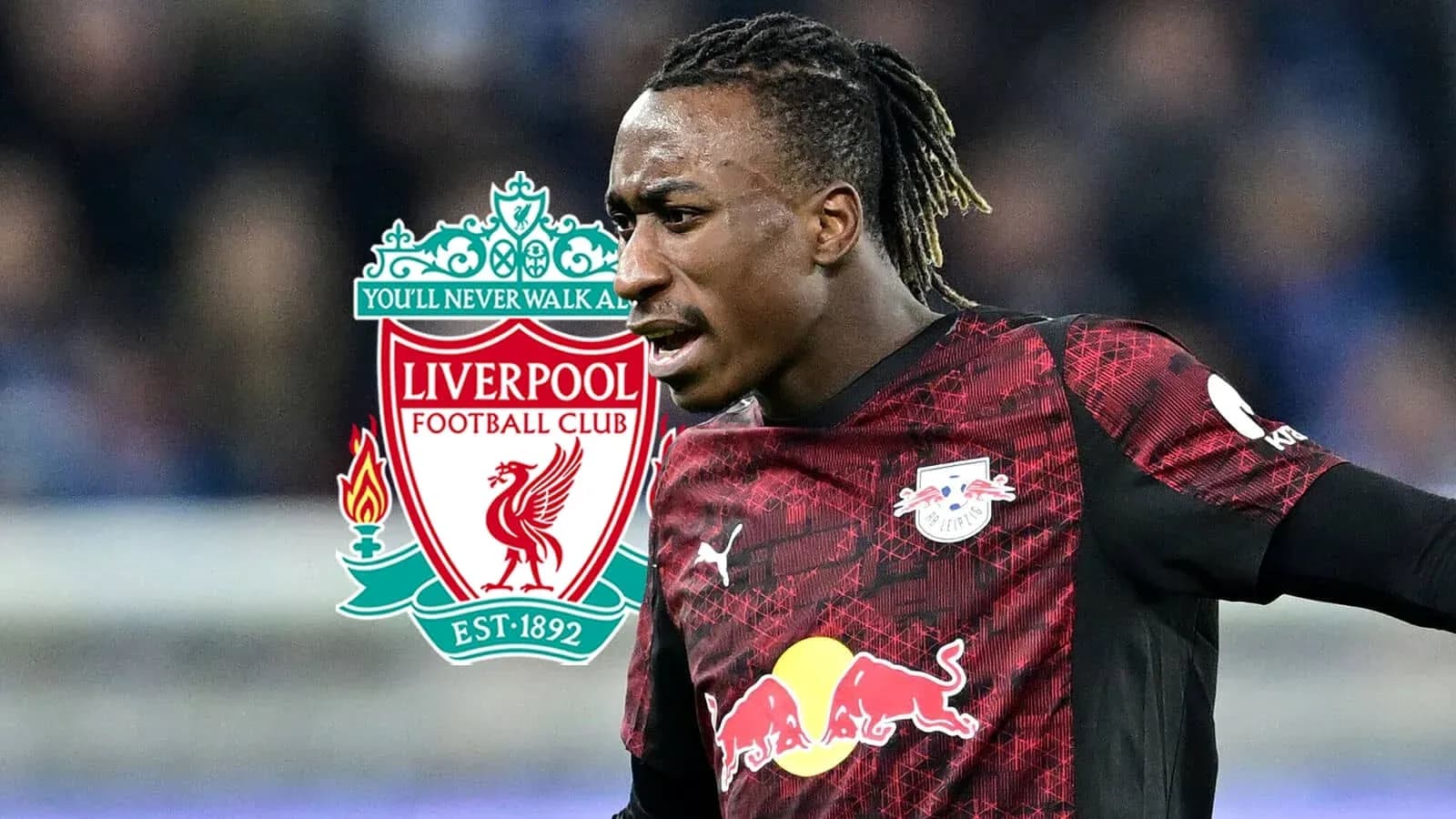 Joueur avec maillot RB Leipzig devant logo Liverpool