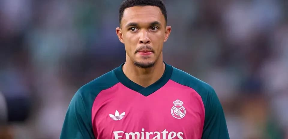 Joueur en tenue d'entraînement de Real Madrid