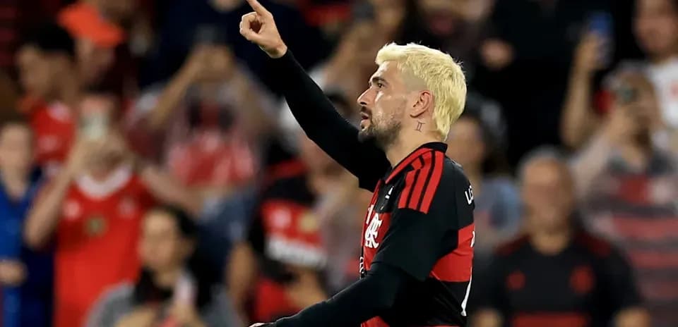 Joueur de Flamengo célébrant un but