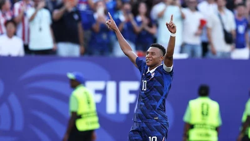 Joueur célébrant un but lors d'un match