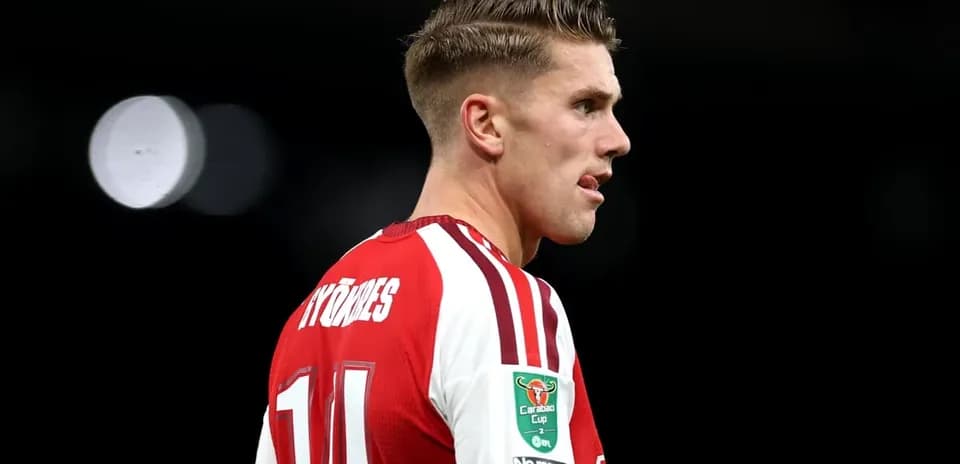 Joueur avec le numéro 14 sur le maillot