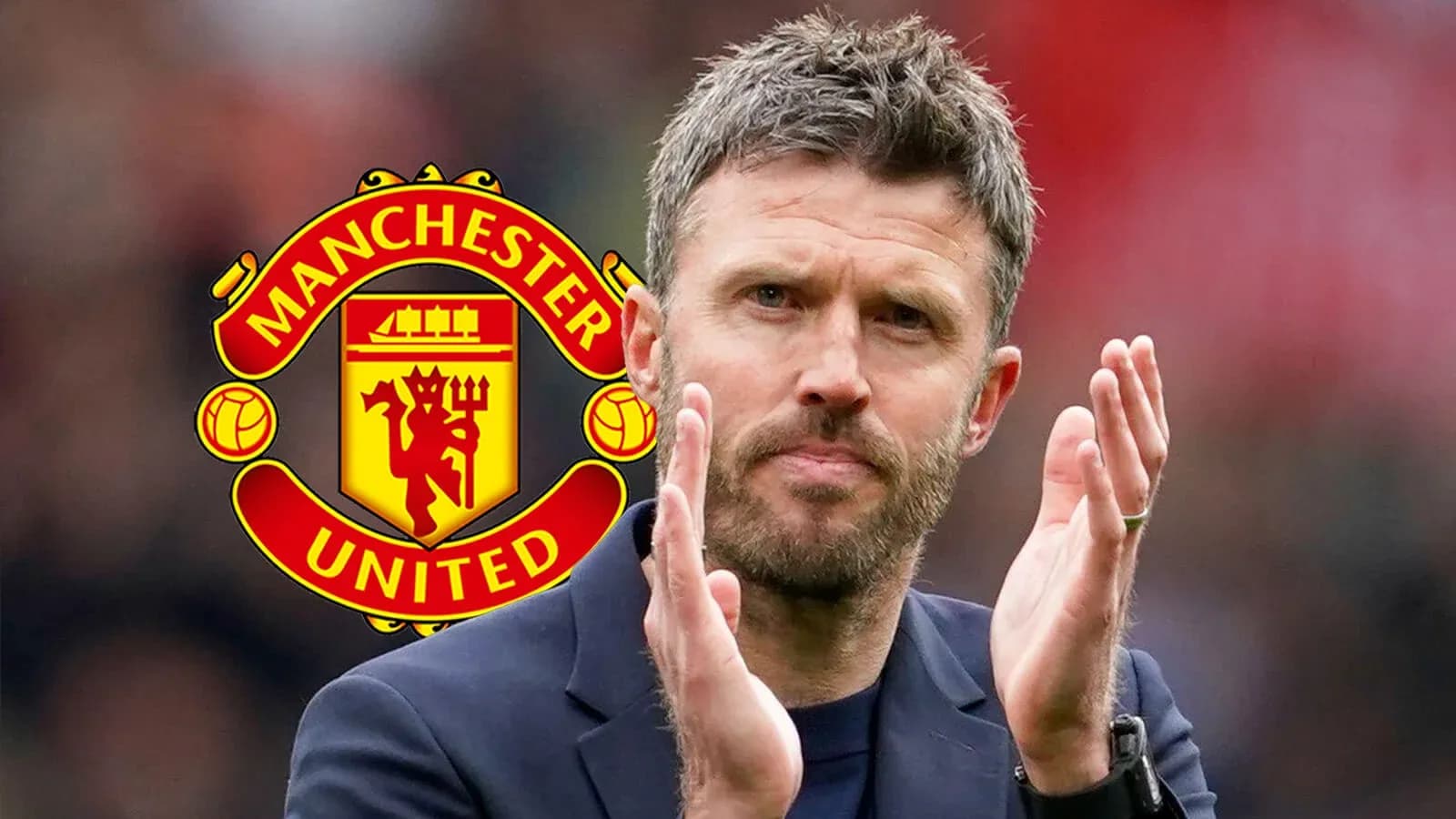 Entraîneur applaudissant avec le logo de Manchester United