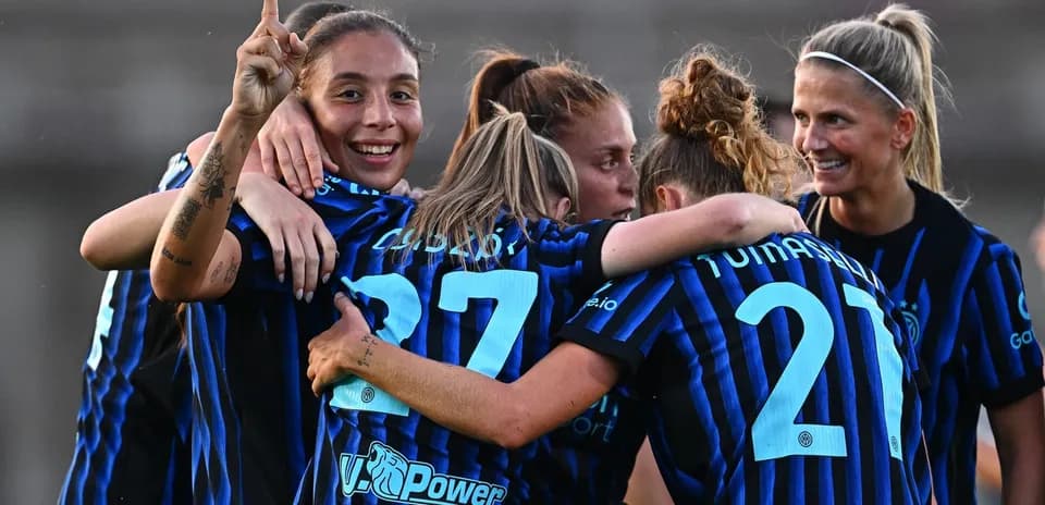 Joueuses d'Inter Milano célébrant un but