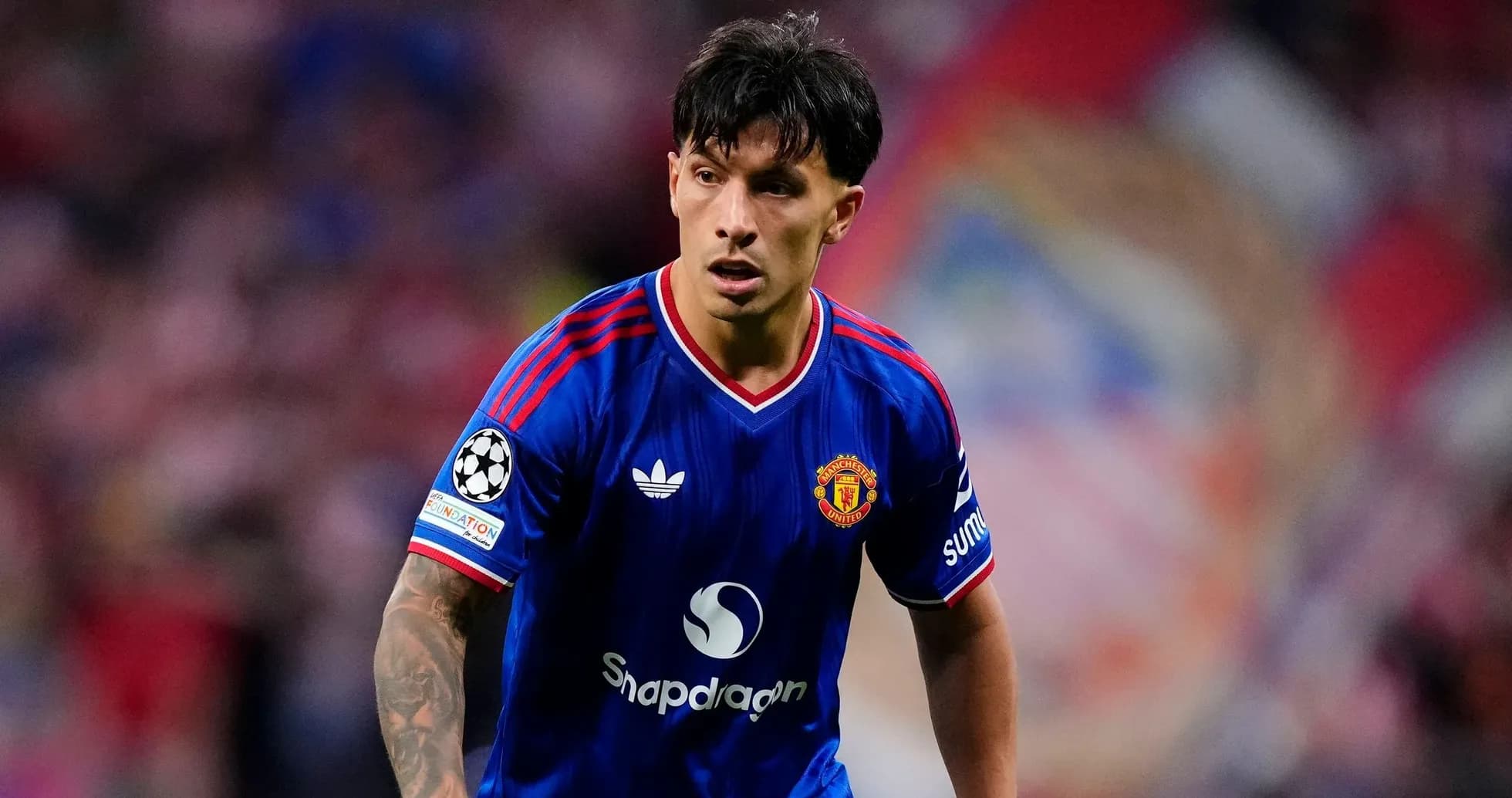 Joueur de Manchester United en action sur le terrain