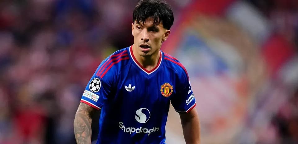 Joueur de Manchester United en action sur le terrain