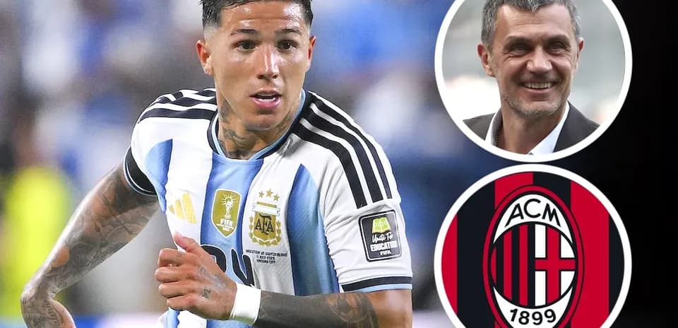 Joueur argentin courant avec le logo de l'AC Milan