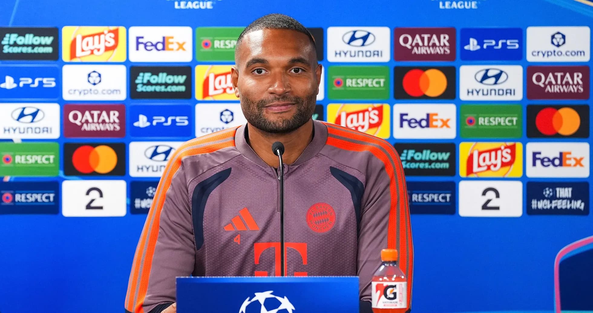 Joueur de Bayern Munich lors d'une conférence de presse