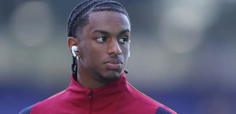 Joueur avec écouteurs avant un match