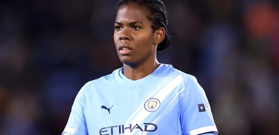 Joueuse de Manchester City en tenue de match