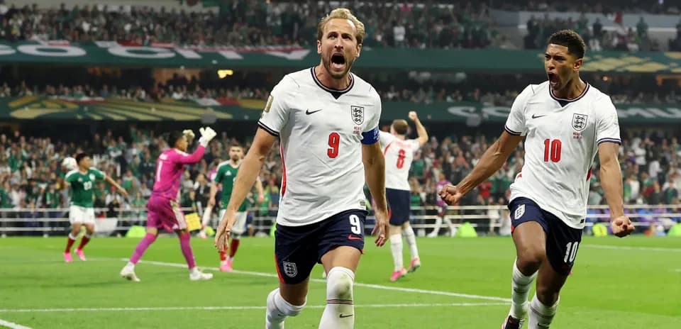 Joueurs anglais célébrant un but lors du match