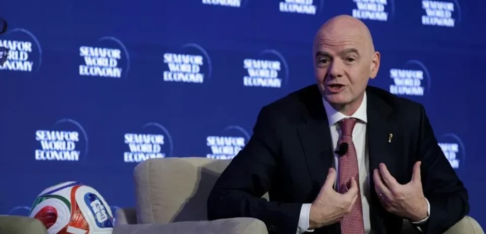 Gianni Infantino lors d'une conférence sur l'économie mondiale